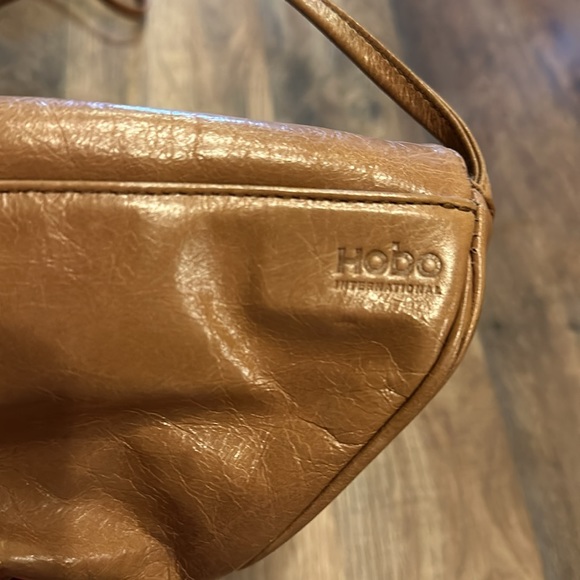 Hobo International Small Purse Leather Large Magnetic Button - Picture 7 of 11